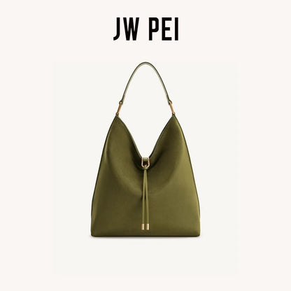 Tote bag with large capacity for the armpit area